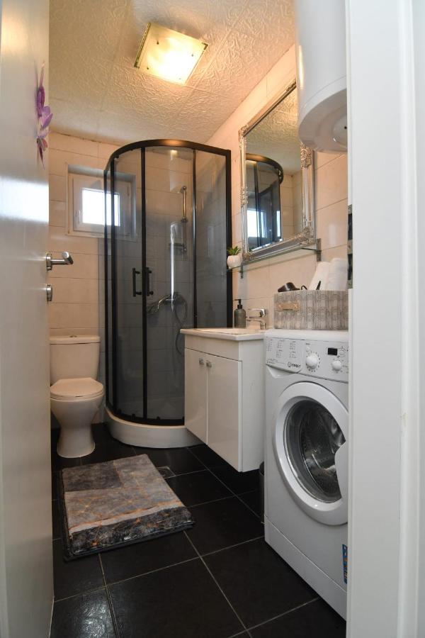 Apartman Gluic Sinj Buitenkant foto